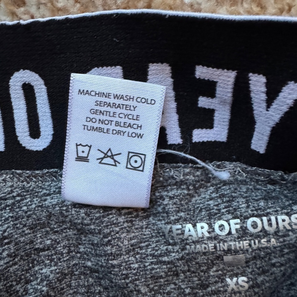 Year of Ours Womens Gray Leggings Spell Out Logo Stretch Athletic Size xs - Picture 3 of 4
